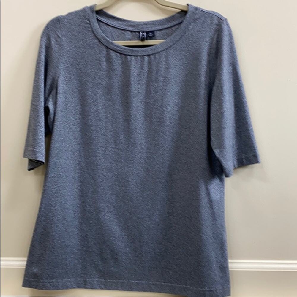 SnoSkins women’s XL metallic silver short sleeve top